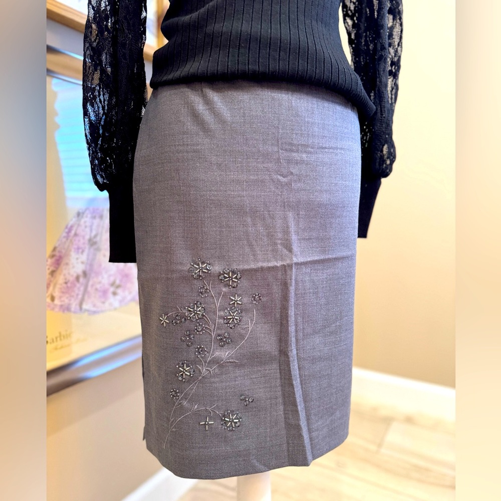 5 for $30 OLD NAVY Gray Pencil Skirt Knee-Length with Sequin Embellishments